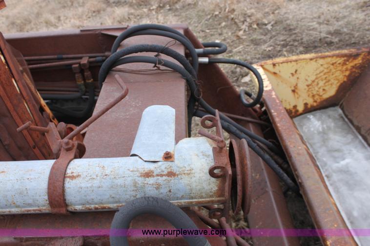 image for item A7179 1958 Case 812-B Case-O-Matic tractor