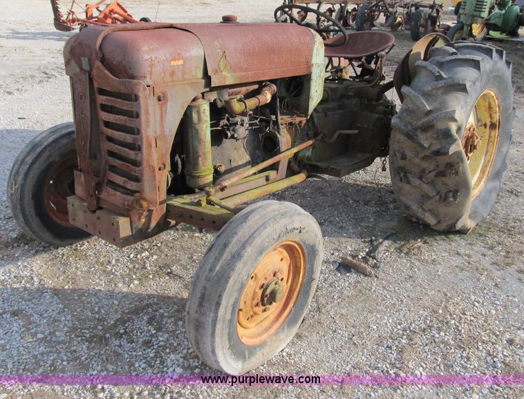 image for item B2599 Oliver Super 55 tractor