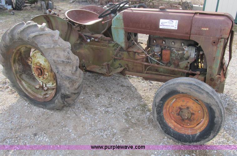 image for item B2599 Oliver Super 55 tractor