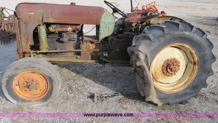 image for item B2599 Oliver Super 55 tractor
