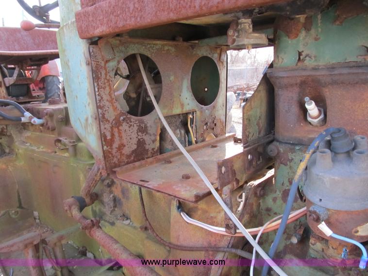 image for item B2599 Oliver Super 55 tractor