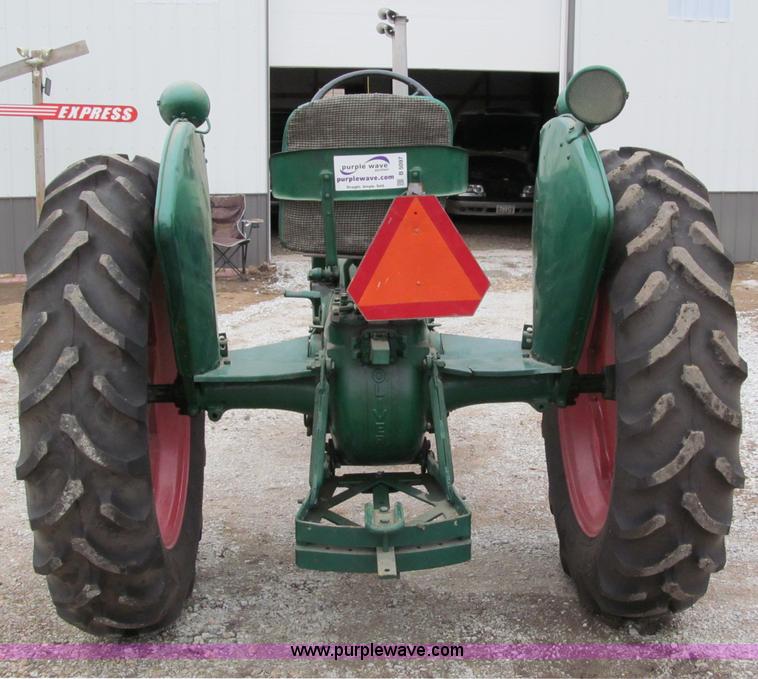 image for item B5097 1940 Oliver 70 row crop tractor