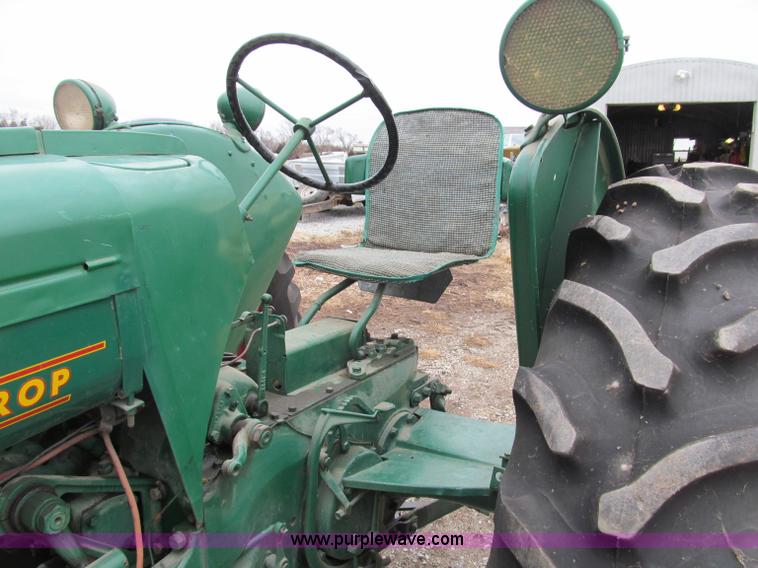 image for item B5097 1940 Oliver 70 row crop tractor