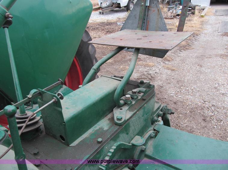 image for item B5097 1940 Oliver 70 row crop tractor