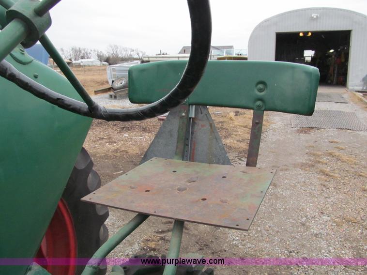 image for item B5097 1940 Oliver 70 row crop tractor