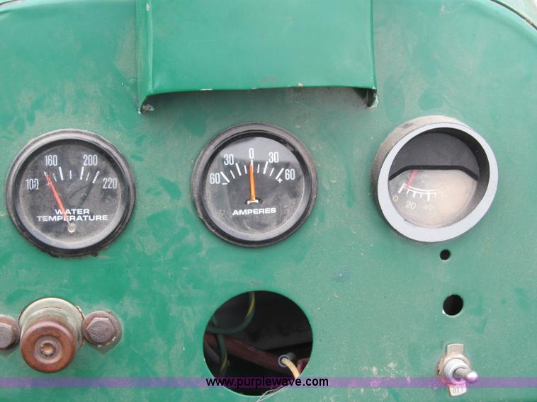 image for item B5097 1940 Oliver 70 row crop tractor