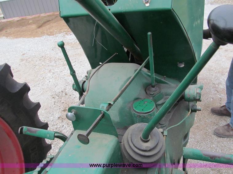 image for item B5097 1940 Oliver 70 row crop tractor