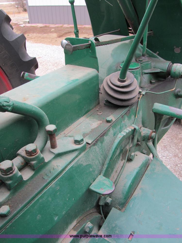image for item B5097 1940 Oliver 70 row crop tractor