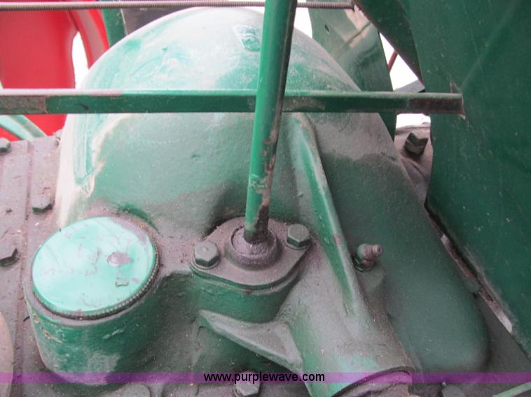 image for item B5097 1940 Oliver 70 row crop tractor