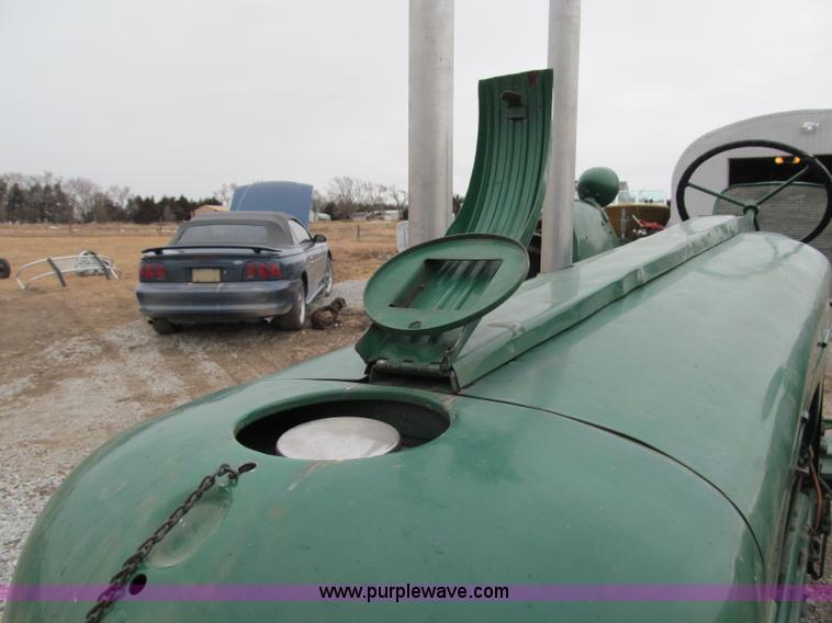 image for item B5097 1940 Oliver 70 row crop tractor