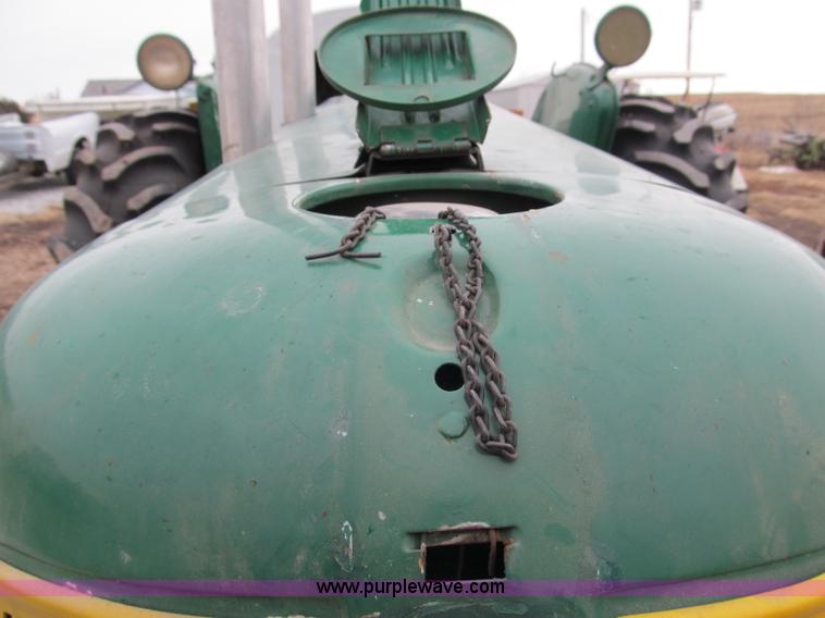 image for item B5097 1940 Oliver 70 row crop tractor