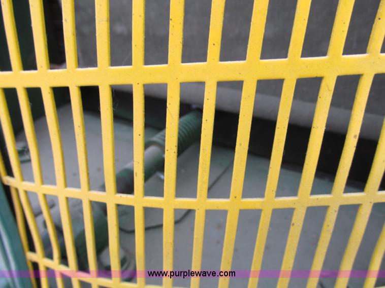 image for item B5097 1940 Oliver 70 row crop tractor