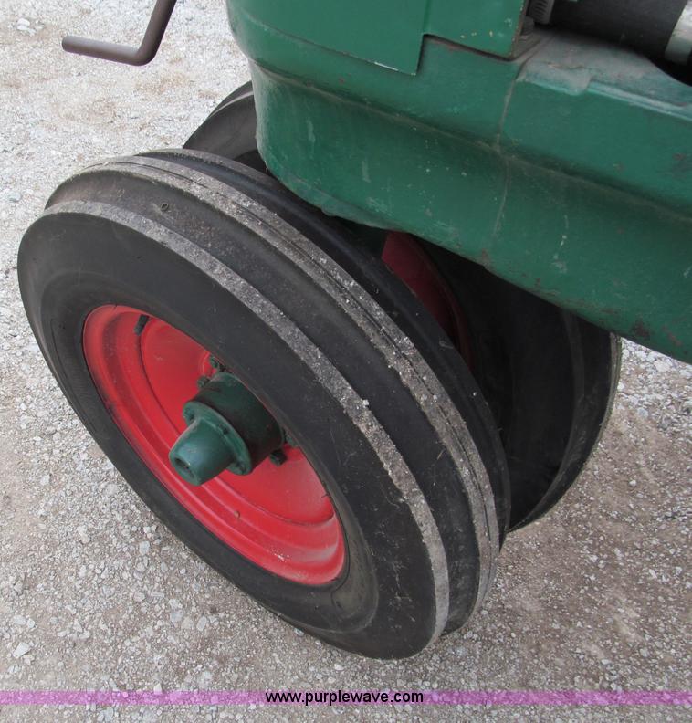 image for item B5097 1940 Oliver 70 row crop tractor