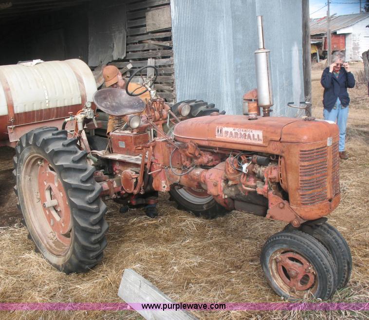 image for item D6572 1951 IHC Farmall Super C tractor
