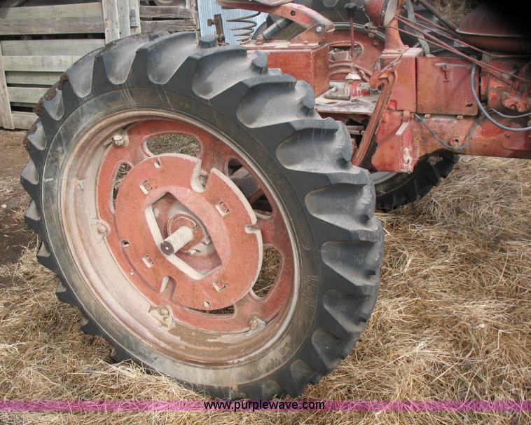 image for item D6572 1951 IHC Farmall Super C tractor