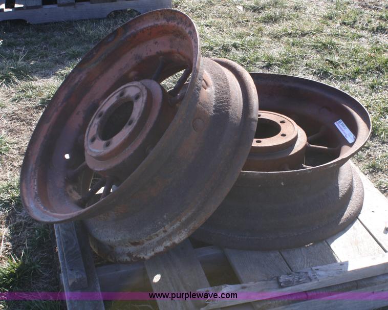 image for item H9568 Allis Chalmers round spoke wheels
