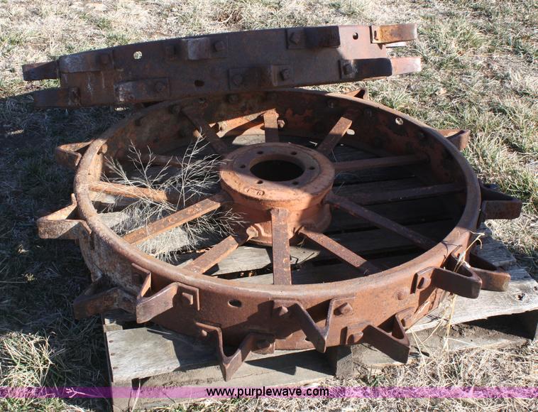 image for item H9570 Allis Chalmers steel wheels