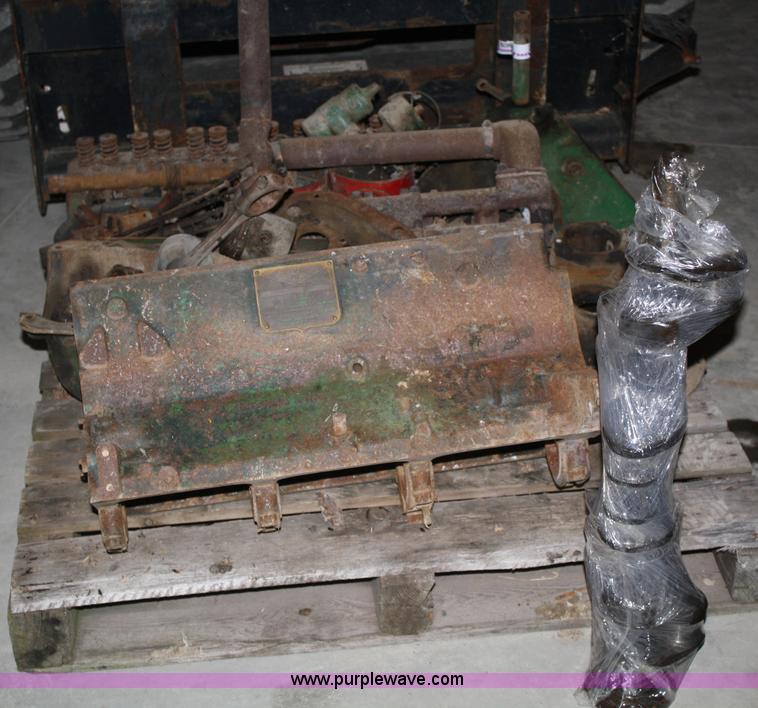 image for item H9578 1938 Oliver 70 gas engine parts