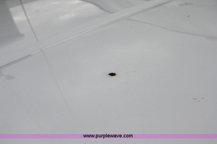 image for item 6067 2006 Ford F350 XL Super Duty cab and chassis