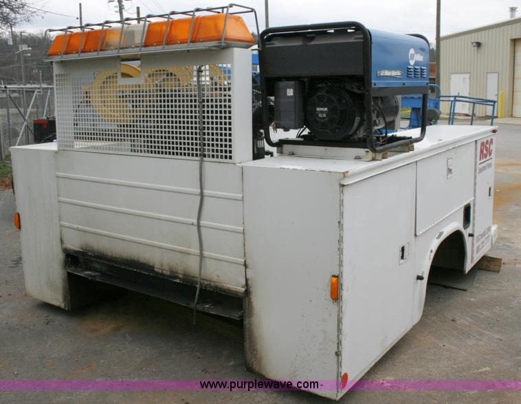 image for item 6068 2006 Knapheide 6108D54J service truck body