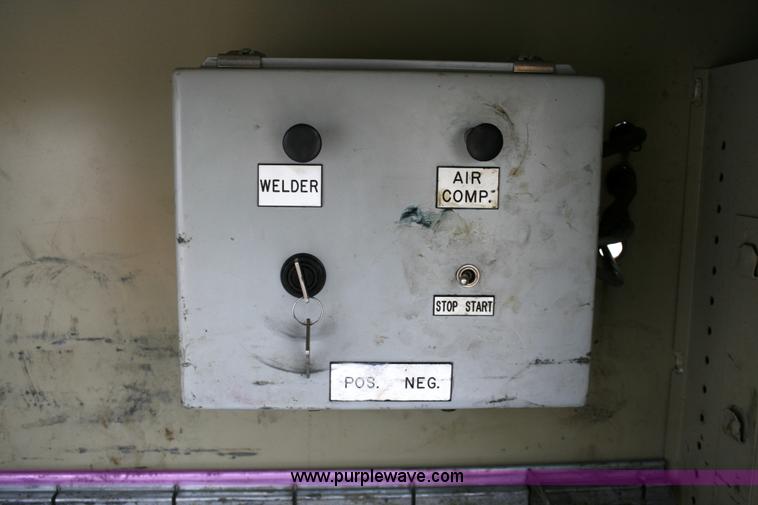 image for item 6068 2006 Knapheide 6108D54J service truck body