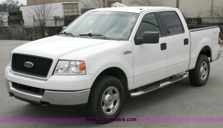 image for item 6069 2005 Ford F150 XLT pickup truck