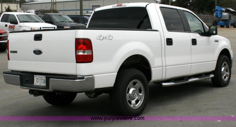 image for item 6069 2005 Ford F150 XLT pickup truck