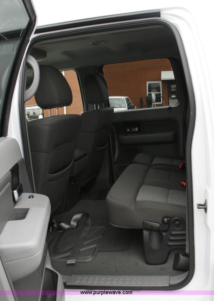 image for item 6069 2005 Ford F150 XLT pickup truck