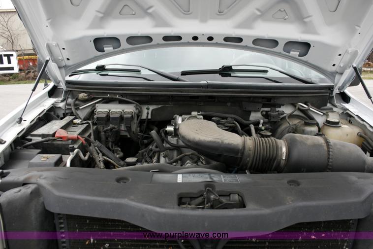 image for item 6069 2005 Ford F150 XLT pickup truck