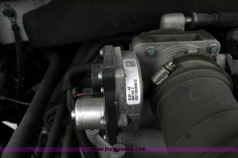 image for item 6069 2005 Ford F150 XLT pickup truck