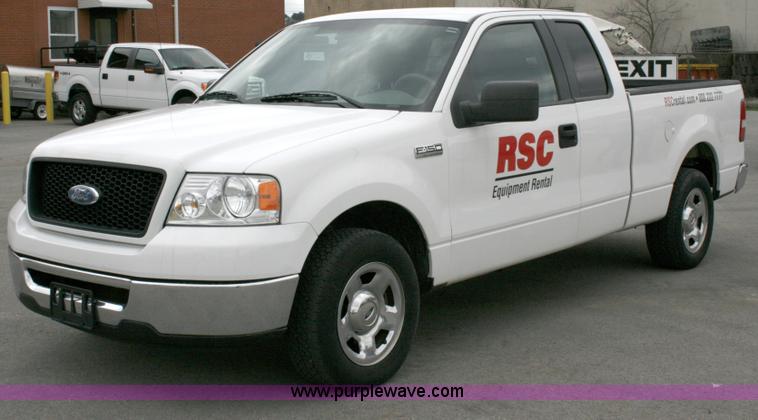 image for item 6070 2006 Ford F150 XLT pickup truck