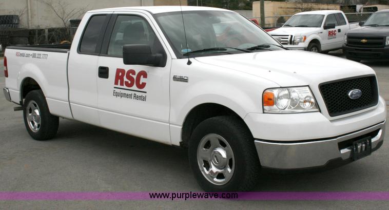 image for item 6070 2006 Ford F150 XLT pickup truck
