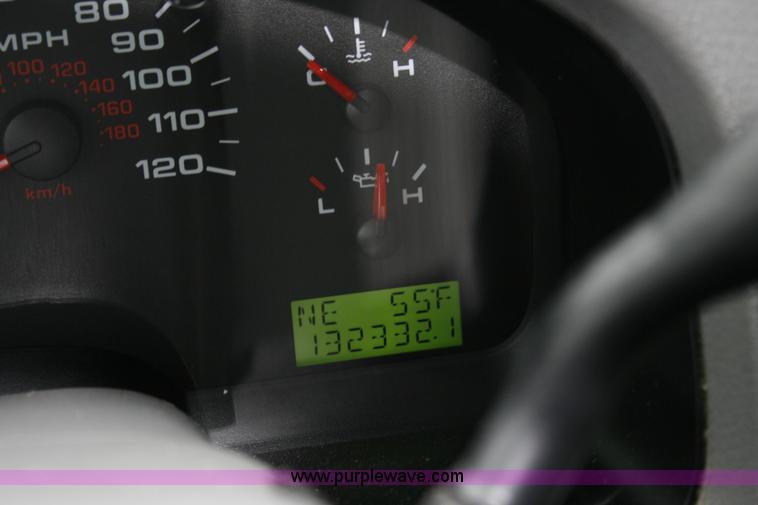 image for item 6070 2006 Ford F150 XLT pickup truck