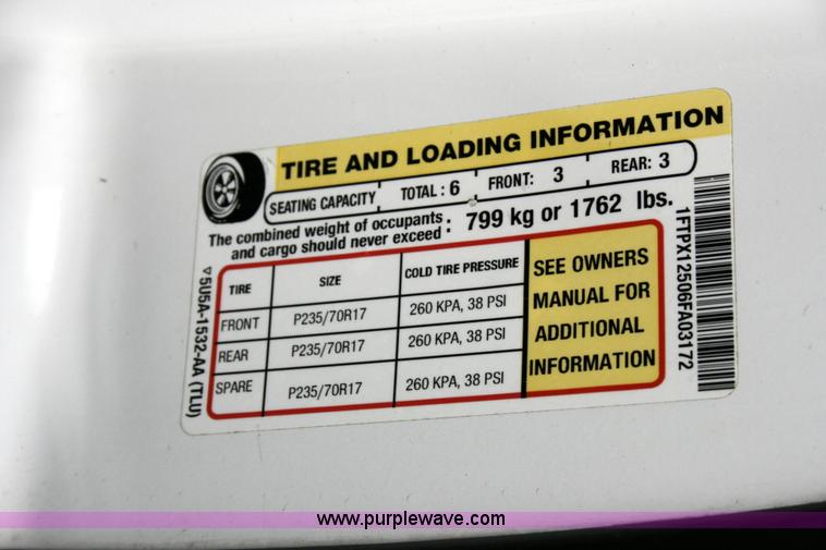 image for item 6070 2006 Ford F150 XLT pickup truck