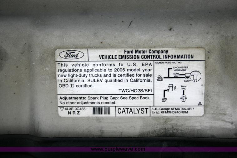 image for item 6070 2006 Ford F150 XLT pickup truck