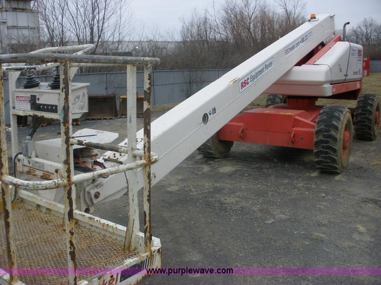 image for item A1864 2000 Snorkel TB60 boom lift