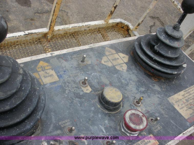 image for item A1864 2000 Snorkel TB60 boom lift