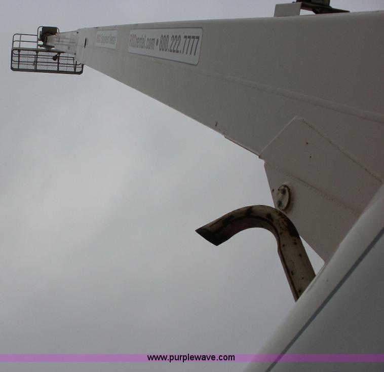 image for item A1864 2000 Snorkel TB60 boom lift