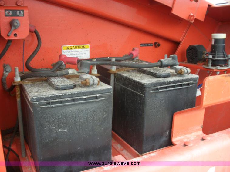 image for item A1864 2000 Snorkel TB60 boom lift