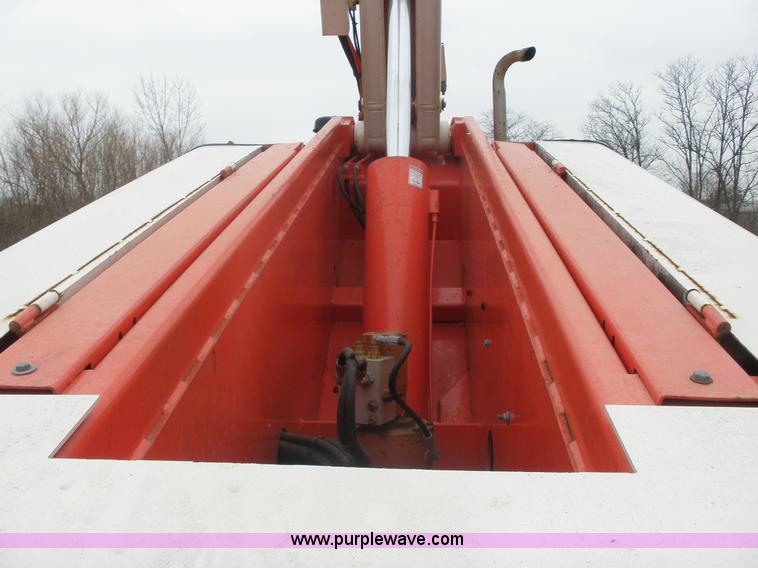 image for item A1864 2000 Snorkel TB60 boom lift