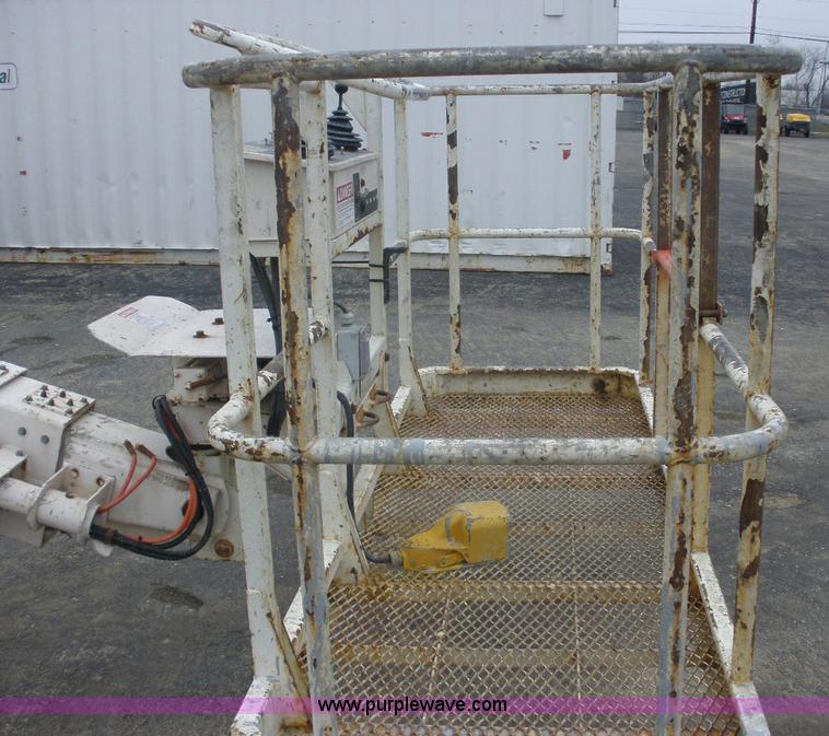 image for item A1864 2000 Snorkel TB60 boom lift