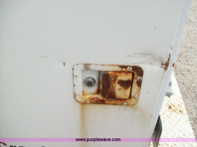 image for item A1865 2004 Ford F350 Super Duty service truck