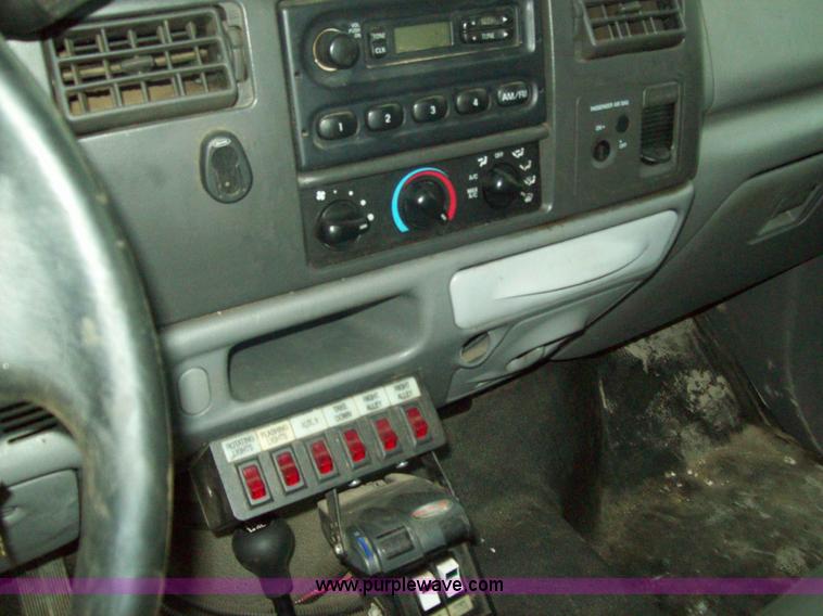 image for item A1865 2004 Ford F350 Super Duty service truck