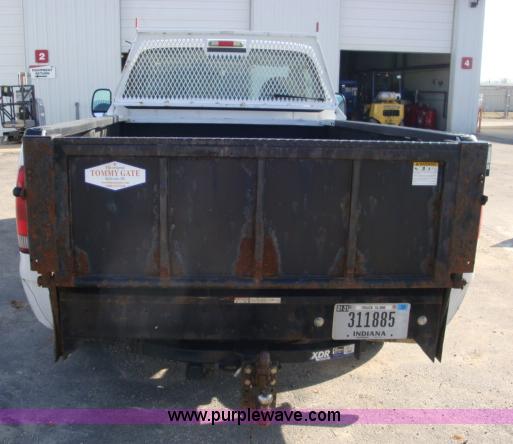 image for item A1867 2005 Ford F250 XLT Super Duty pickup truck