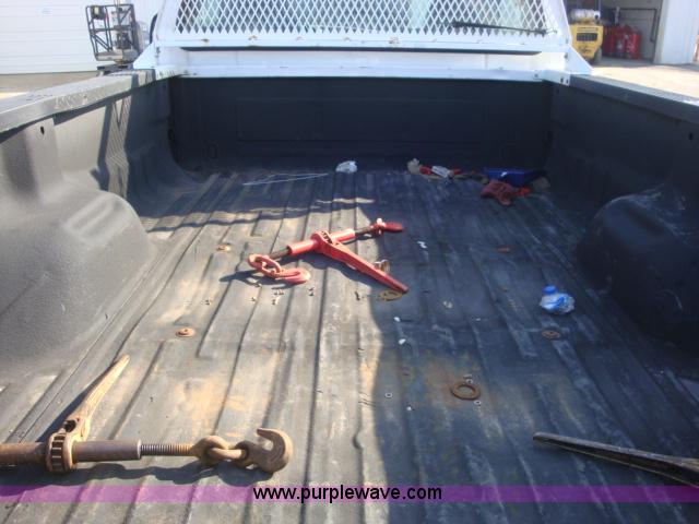 image for item A1867 2005 Ford F250 XLT Super Duty pickup truck