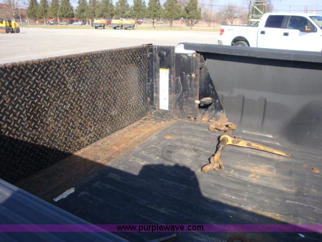 image for item A1867 2005 Ford F250 XLT Super Duty pickup truck