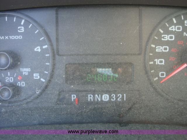 image for item A1867 2005 Ford F250 XLT Super Duty pickup truck