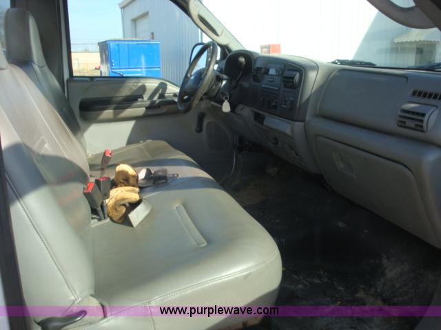 image for item A1867 2005 Ford F250 XLT Super Duty pickup truck