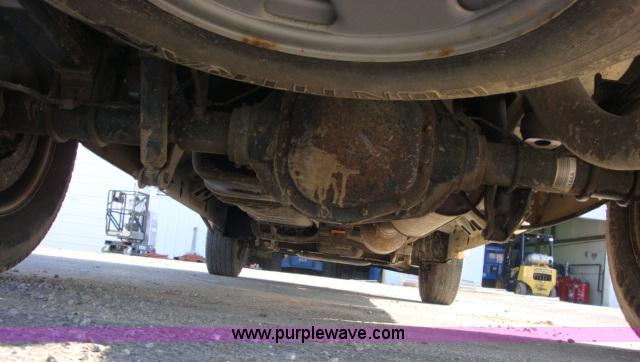 image for item A1867 2005 Ford F250 XLT Super Duty pickup truck