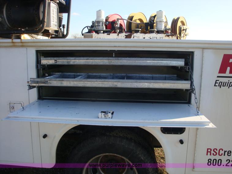 image for item A1868 2006 Knapheide utility bed